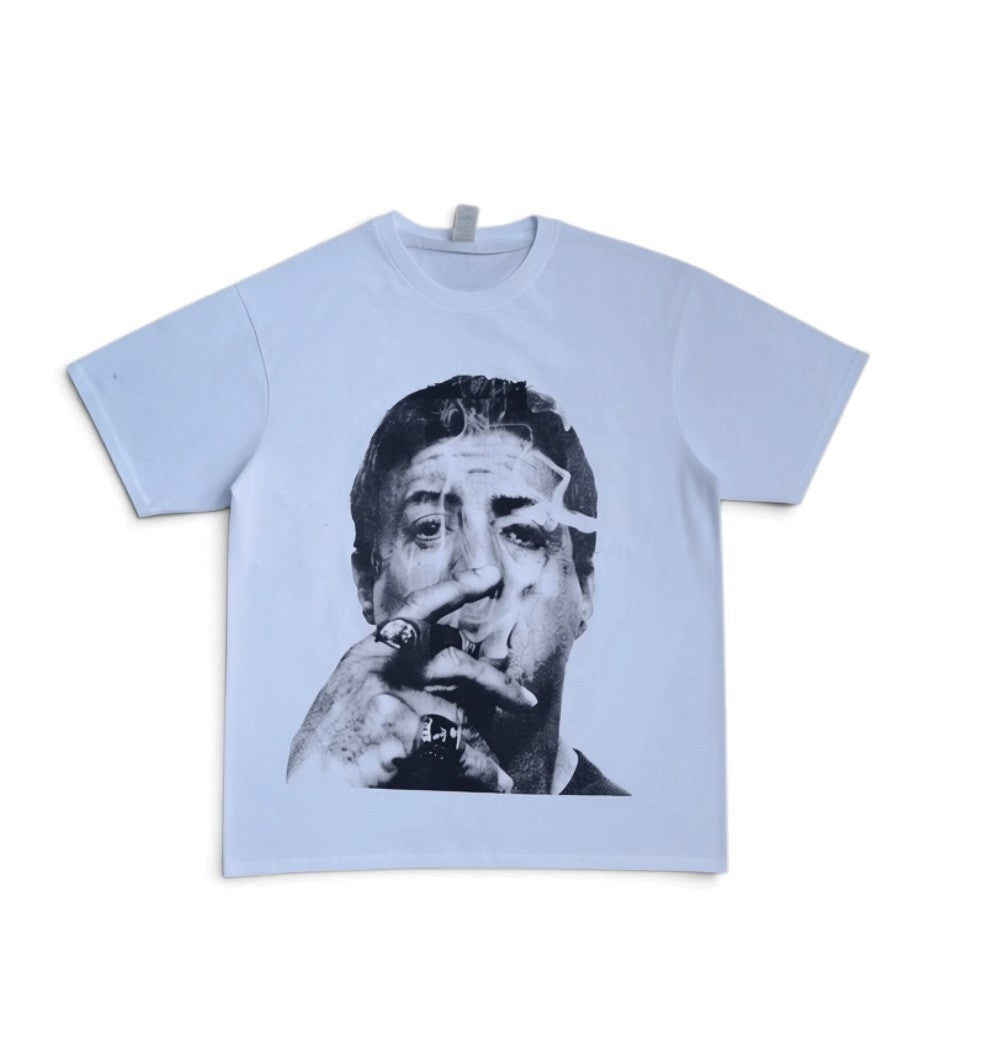T-shirt Jesly Saint-jean blanc à manches courtes avec portrait graphique noir et blanc de Sylvester Stallone style 90s